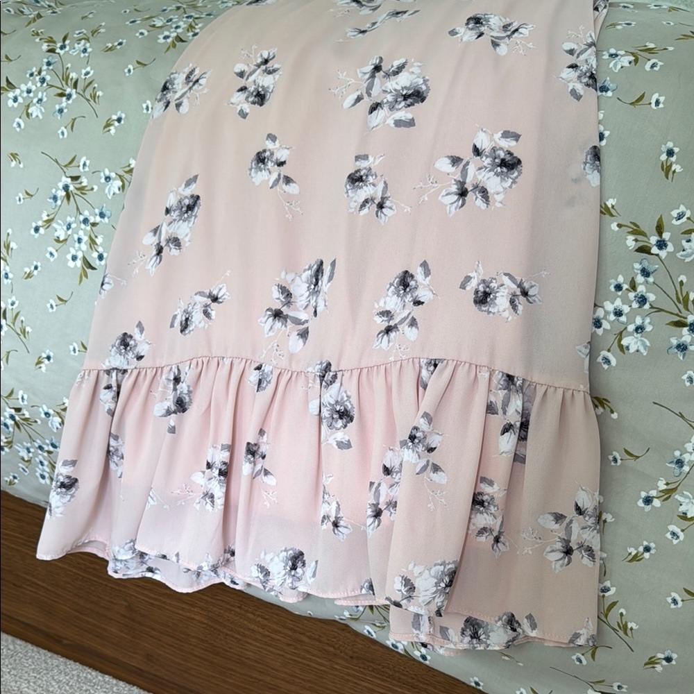 Floral Pink Sleeveless Dress - Picture 4 of 4